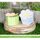 Lawn Fawn, lawn cuts/ Stanzschablone, flower treat box